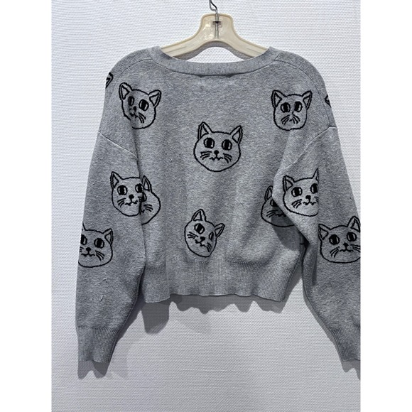 NO BOUNDARIES Cat Print Sweater Gray Cropped 3 Button Cardigan Medium READ - Picture 3 of 8